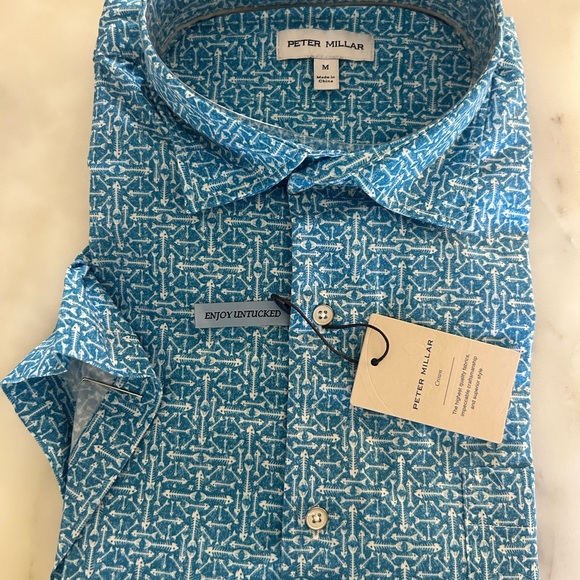 Brand new shirt - Picture 2 of 3